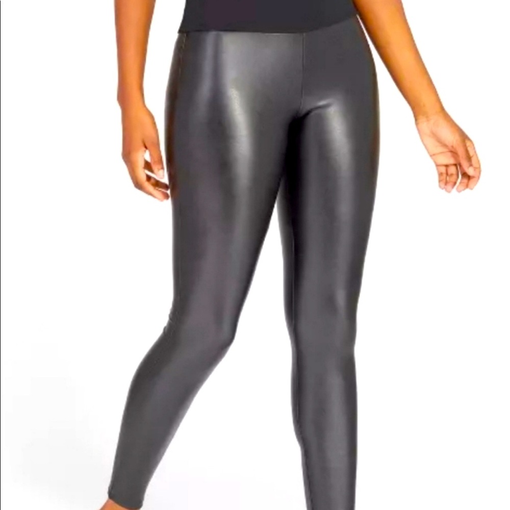 Spanx Faux leather leggings size 2XL
